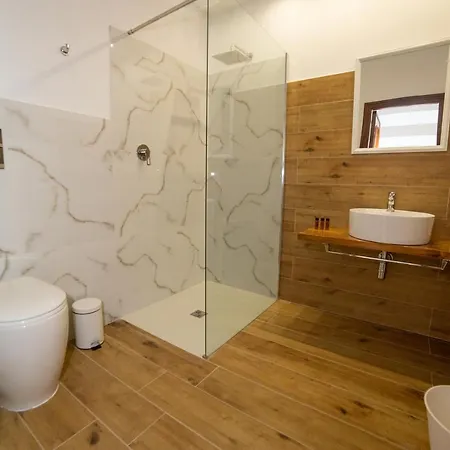 Zio Luciano 3* Avola